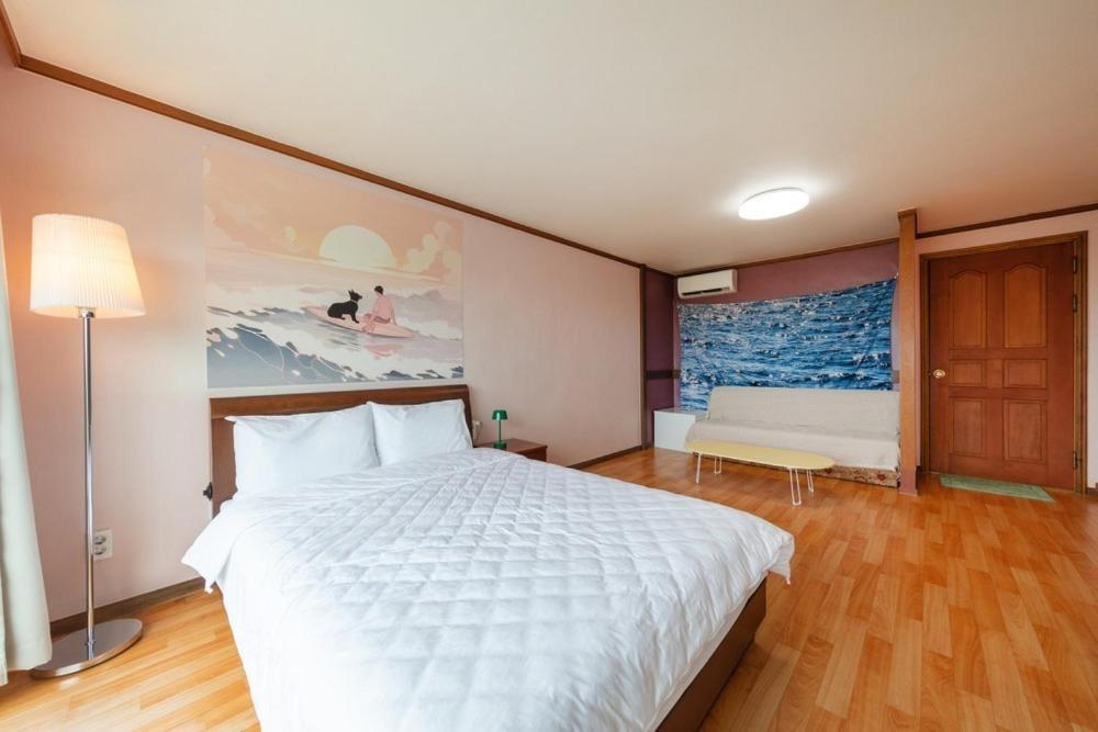 Mung&Surf Hotell Gangneung Rom bilde