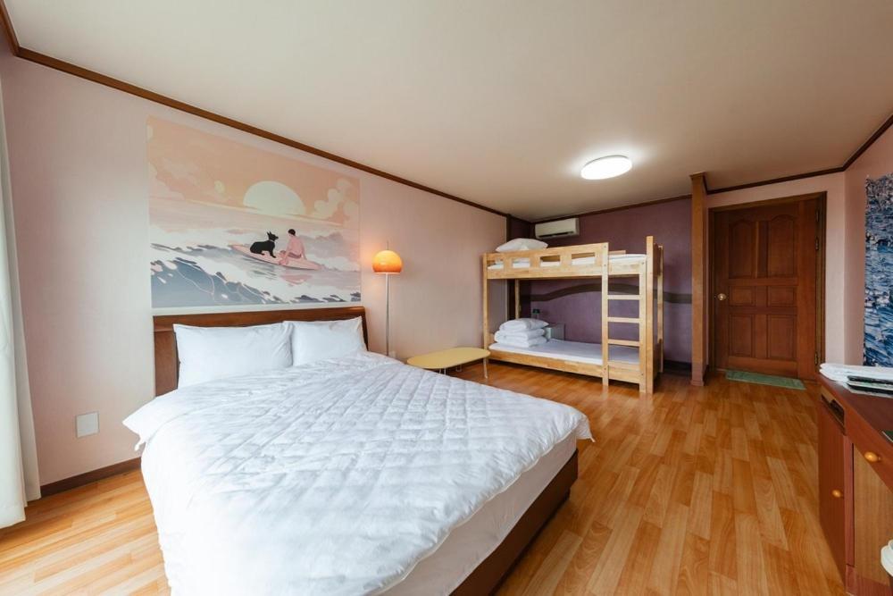 Mung&Surf Hotell Gangneung Rom bilde