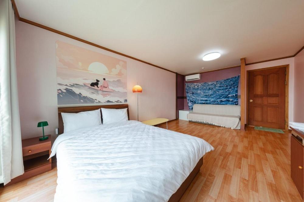 Mung&Surf Hotell Gangneung Rom bilde